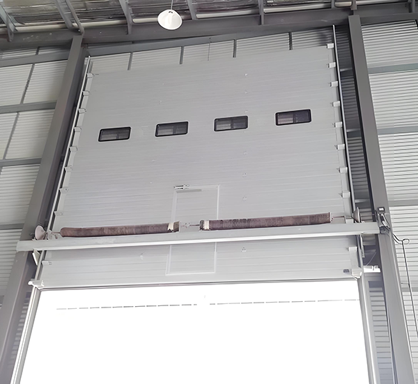 伊吾工业滑升门