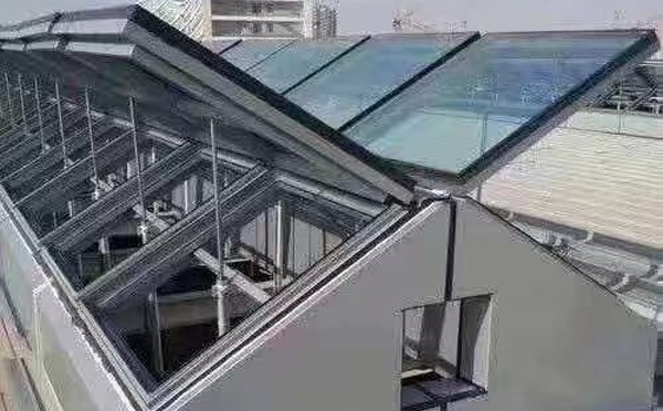 电动伊吾排烟窗适合安装在什么地方