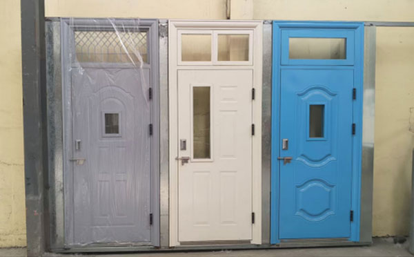 伊吾学校教室门